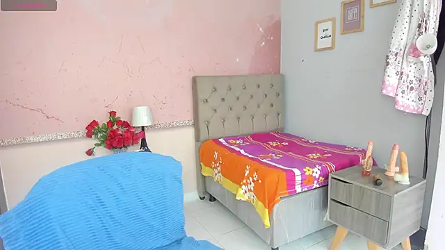 Snapshot of lauren_rios7 chatting on December 2025 02:01:01 PM lauren rios7 online show from December 2025 02:01:01 PM