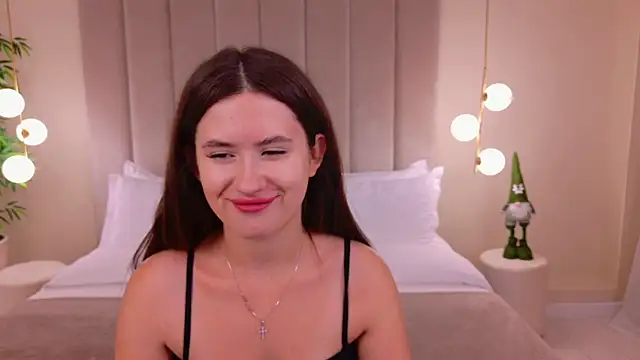 Snapshot of milaleoneli chatting on January 2025 12:35:01 PM milaleoneli online show from January 2025 12:35:01 PM