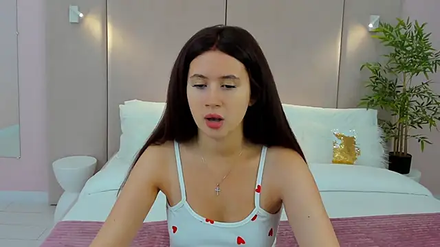 Snapshot of milaleoneli chatting on January 2025 12:39:02 PM milaleoneli online show from January 2025 12:39:02 PM