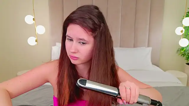 Snapshot of milaleoneli chatting on January 2025 05:23:02 PM milaleoneli online show from January 2025 05:23:02 PM