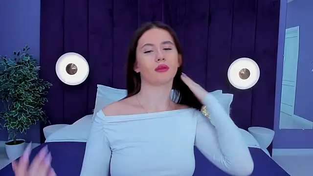 Snapshot of milaleoneli chatting on February 2025 12:26:02 PM milaleoneli online show from February 2025 12:26:02 PM