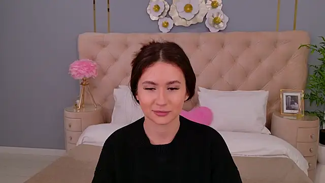 Snapshot of milaleoneli chatting on March 2025 12:34:01 PM milaleoneli online show from March 2025 12:34:01 PM