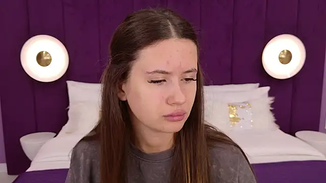 Snapshot of milaleoneli chatting on March 2025 12:25:01 PM milaleoneli online show from March 2025 12:25:01 PM