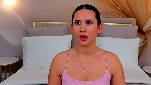 Snapshot of milaleoneli chatting on September 2025 03:11:02 PM milaleoneli online show from September 2025 03:11:02 PM