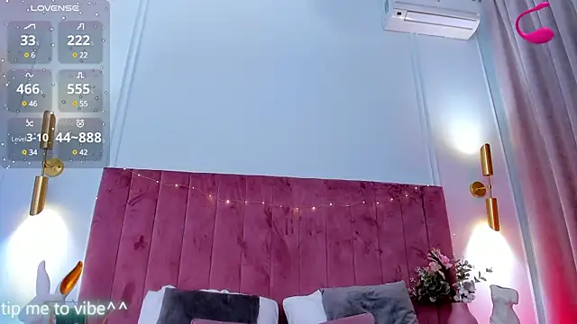 Snapshot of Mayzzie chatting on February 2025 12:59:01 AM Mayzzie online show from February 2025 12:59:01 AM