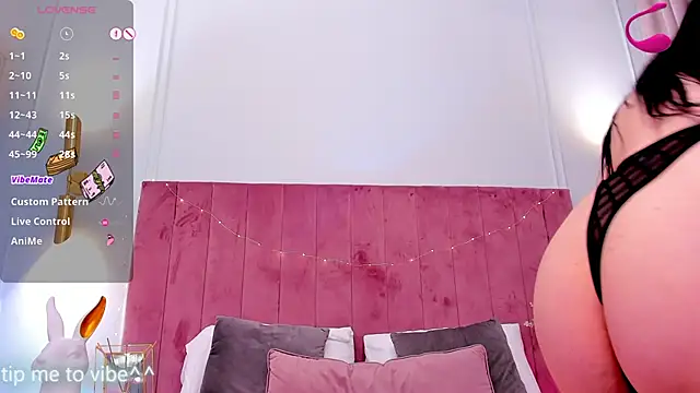 Snapshot of Mayzzie chatting on March 2025 02:37:01 AM Mayzzie online show from March 2025 02:37:01 AM