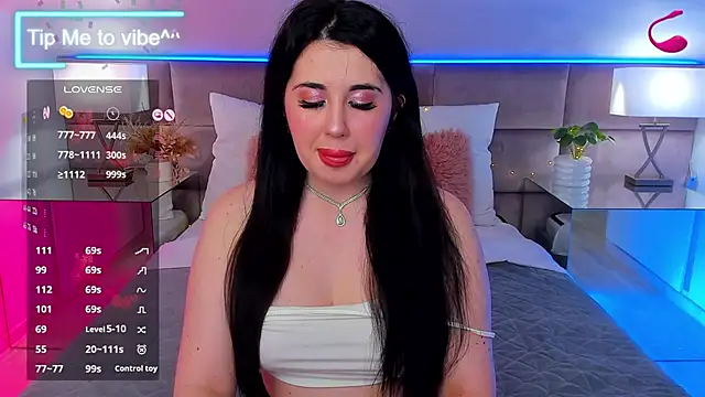 Snapshot of Mayzzie chatting on November 2025 08:30:02 PM Mayzzie online show from November 2025 08:30:02 PM