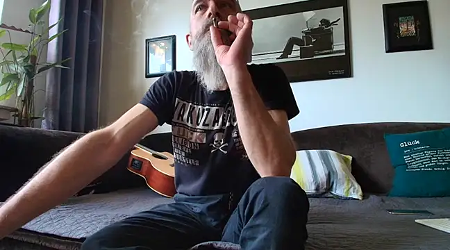 Kingsscepter online show from February 2025 01:38:02 PM