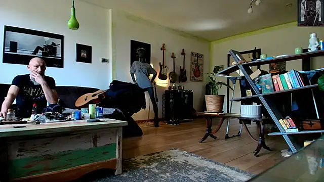 Kingsscepter online show from March 2025 03:47:02 PM