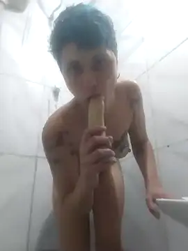 Luci foxx online show from September 2025 07:30:01 PM