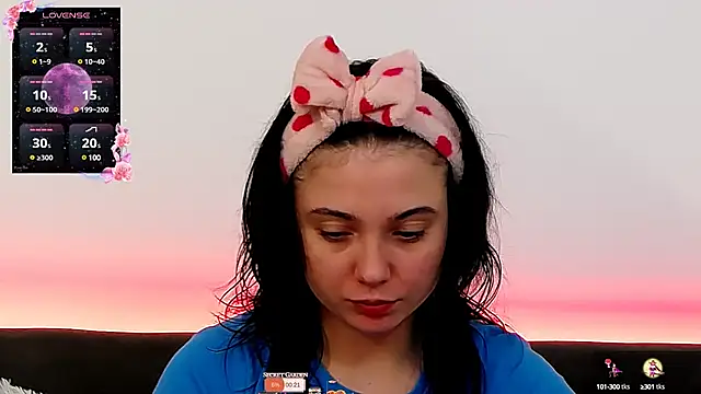 AveryWillow online show from February 2025 07:06:02 PM