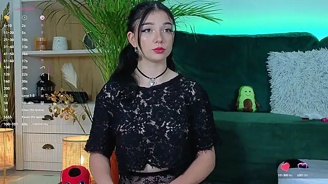 AveryWillow online show from October 2025 03:07:01 AM