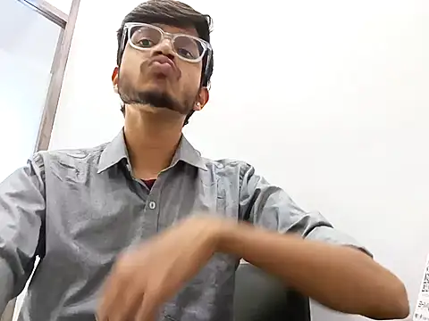 skinnyyyyyyyyy online show from February 2025 08:27:02 AM