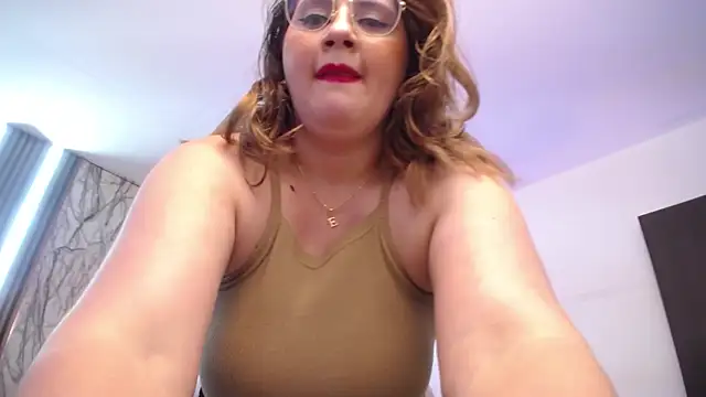 MartinaGuzmann online show from March 2025 09:53:01 AM