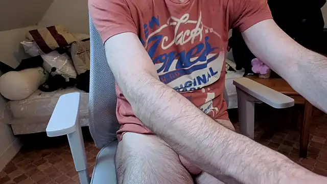 Snapshot of SteveStiffbone chatting on January 2026 02:32:01 PM SteveStiffbone online show from January 2026 02:32:01 PM