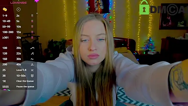 Snapshot of alexa_glory chatting on January 2025 12:42:02 PM alexa glory online show from January 2025 12:42:02 PM