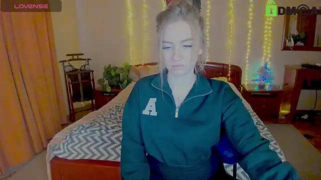 Snapshot of alexa_glory chatting on January 2025 01:16:02 PM alexa glory online show from January 2025 01:16:02 PM