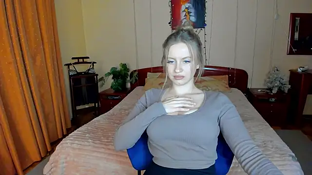 Snapshot of alexa_glory chatting on February 2025 07:02:01 PM alexa glory online show from February 2025 07:02:01 PM