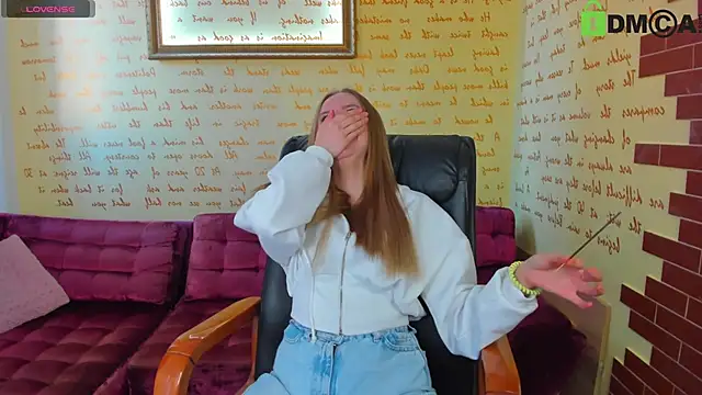 Snapshot of alexa_glory chatting on September 2025 02:29:02 PM alexa glory online show from September 2025 02:29:02 PM