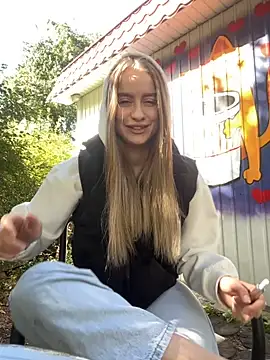 Snapshot of alexa_glory chatting on September 2025 09:57:01 AM alexa glory online show from September 2025 09:57:01 AM