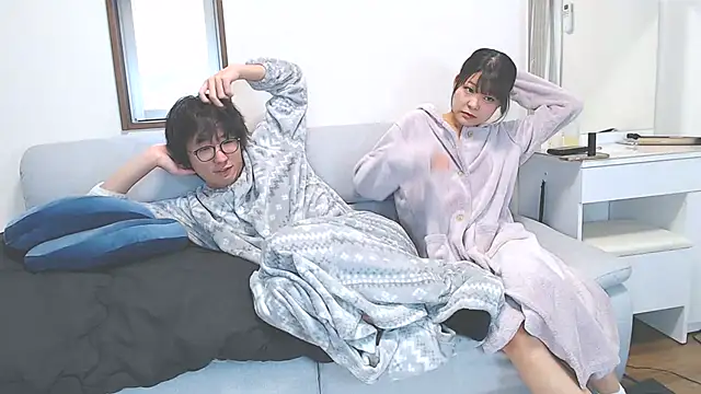 nmnk CH online show from February 2025 10:58:01 PM