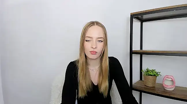 LilaGold online show from December 2024 06:49:02 PM