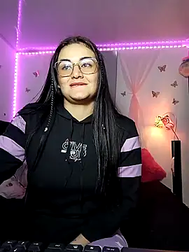 Snapshot of Hanna_Kinsley chatting on January 2025 07:46:02 AM Hanna Kinsley online show from January 2025 07:46:02 AM