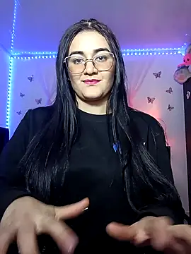 Snapshot of Hanna_Kinsley chatting on January 2025 04:52:01 AM Hanna Kinsley online show from January 2025 04:52:01 AM