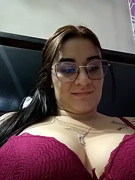 Snapshot of Hanna_Kinsley chatting on February 2025 03:33:02 AM Hanna Kinsley online show from February 2025 03:33:02 AM