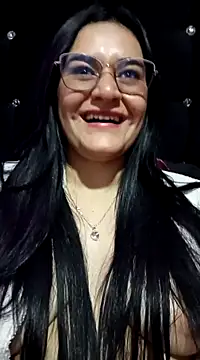 Snapshot of Hanna_Kinsley chatting on March 2025 03:40:01 AM Hanna Kinsley online show from March 2025 03:40:01 AM