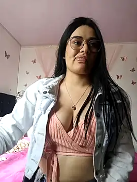 Snapshot of Hanna_Kinsley chatting on March 2025 09:05:02 PM Hanna Kinsley online show from March 2025 09:05:02 PM