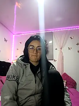 Snapshot of Hanna_Kinsley chatting on March 2025 02:16:02 AM Hanna Kinsley online show from March 2025 02:16:02 AM