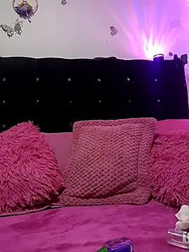 Snapshot of Hanna_Kinsley chatting on February 2026 12:47:02 AM Hanna Kinsley online show from February 2026 12:47:02 AM