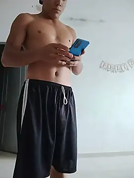 Snapshot of tayson_ chatting on June 2026 11:04:01 AM tayson online show from June 2026 11:04:01 AM