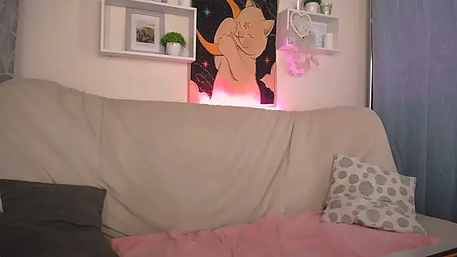 Snapshot of EmmaKeam chatting on January 2025 12:05:02 PM EmmaKeam online show from January 2025 12:05:02 PM