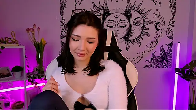 Snapshot of EmmaKeam chatting on March 2025 07:58:02 AM EmmaKeam online show from March 2025 07:58:02 AM