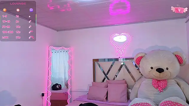 Jazmin tay online show from September 2025 11:56:01 AM