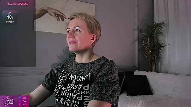 Nika Smit online show from January 2025 11:13:01 AM