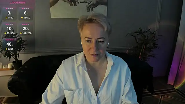 Nika Smit online show from November 2025 05:49:01 AM