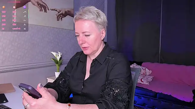 Nika Smit online show from June 2026 07:02:01 AM