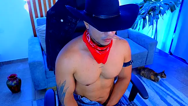 estebandelouis online show from May 2026 01:25:02 AM