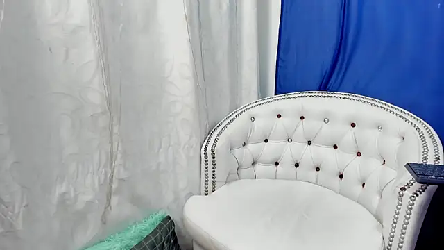 Analia18  online show from January 2025 03:00:02 PM