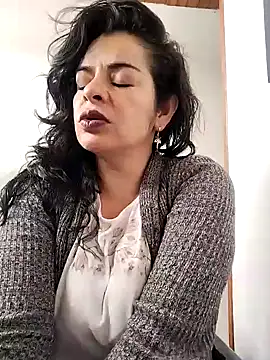 NATHALIA-28  online show from February 2025 05:18:02 PM