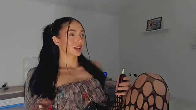 IvyKaelani online show from March 2025 05:02:01 PM