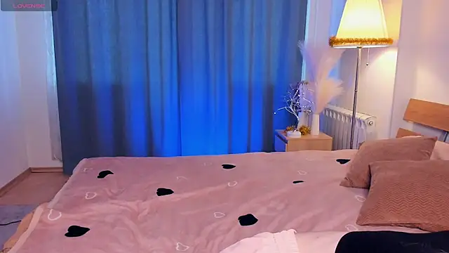 Snapshot of VickieVici chatting on December 2024 09:17:02 AM VickieVici online show from December 2024 09:17:02 AM