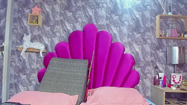 EMMAPARISS online show from September 2025 12:32:02 PM