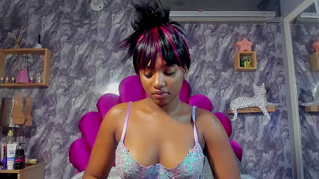 Snapshot of EMMAPARISS chatting on February 2026 12:16:01 PM EMMAPARISS online show from February 2026 12:16:01 PM