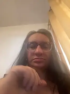 Snapshot of gloria7v05 chatting on June 2026 03:03:02 PM gloria7v05 online show from June 2026 03:03:02 PM