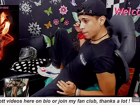 MikeRose94 online show from October 2025 07:46:02 PM