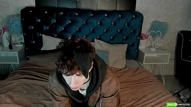 TrevorBenson online show from September 2025 06:08:02 PM